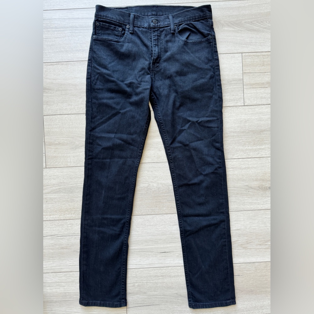 Men’s Slim Fit 511 LEVI’S. Original Levi Strauss. Size 33 x 32.